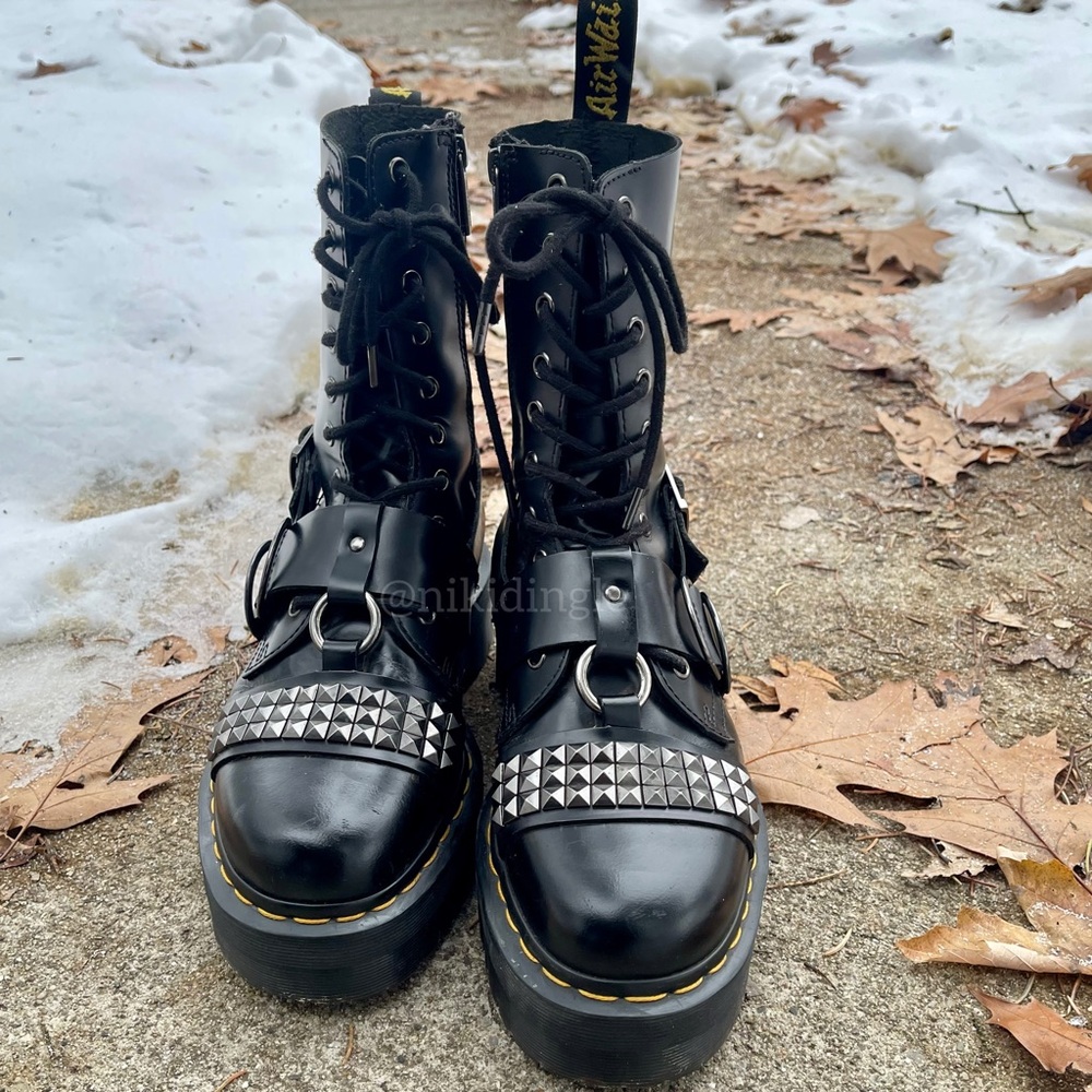 RARE Dr. Martens Combat Boots Platform Jadon hi Stud 10 eyelet Size 8 Buckle - Picture 13 of 15